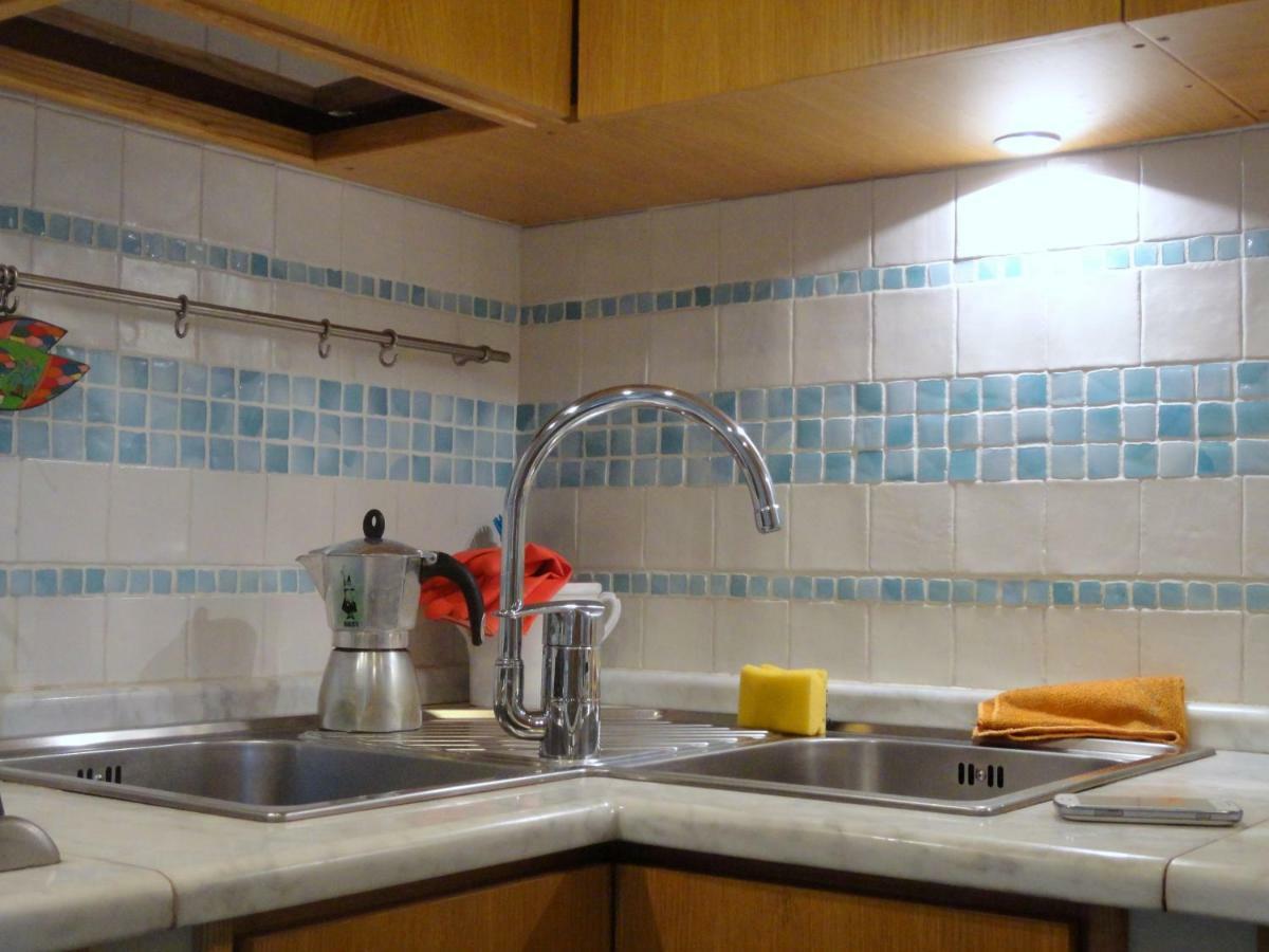 Mezzocannone Holiday House Nápoly Kültér fotó