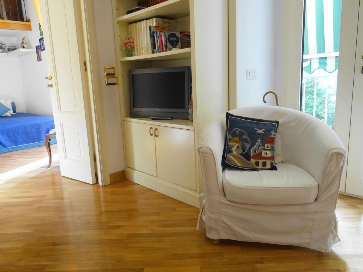 Mezzocannone Holiday House Nápoly Kültér fotó
